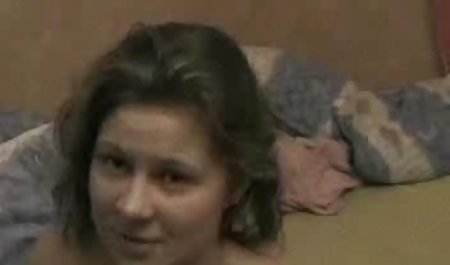 ingin bercinta dengan strap-on filem bokap untuk anak-anak